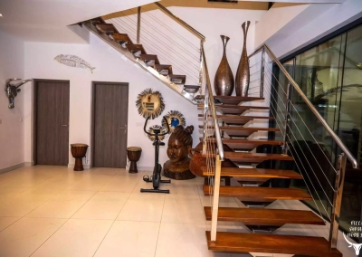 Villa-sophie-Glamour-Beach-Madagascar-escalier-2-web