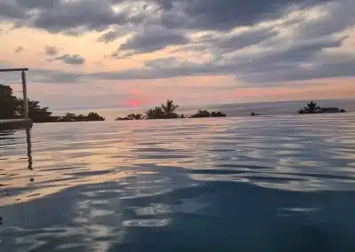 Villa-sophie-Glamour-Beach-Madagascar-piscine-coucher-soleil-web