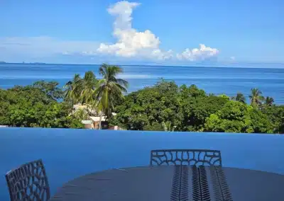 Villa-sophie-Glamour-Beach-Madagascar-piscine-exterieure-3-web