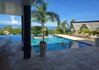 Villa-sophie-Glamour-Beach-Madagascar-piscine-exterieure-web