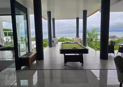 Villa-sophie-Glamour-Beach-Madagascar-terrasse-vue-ocean-billard-web